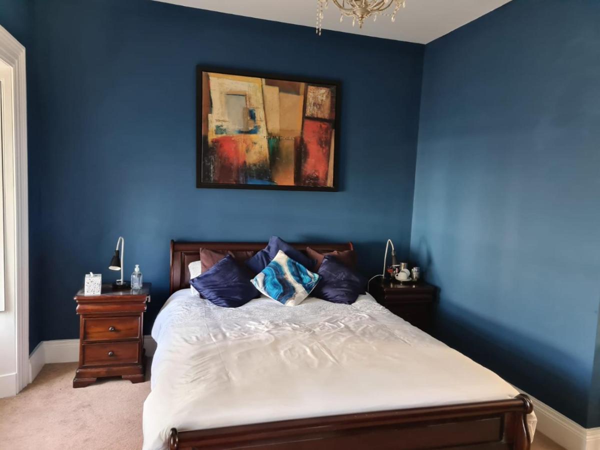 Отель Skellys Ballymahon Экстерьер фото